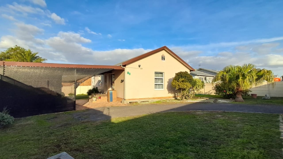 3 Bedroom Property for Sale in Zoo Park Western Cape
